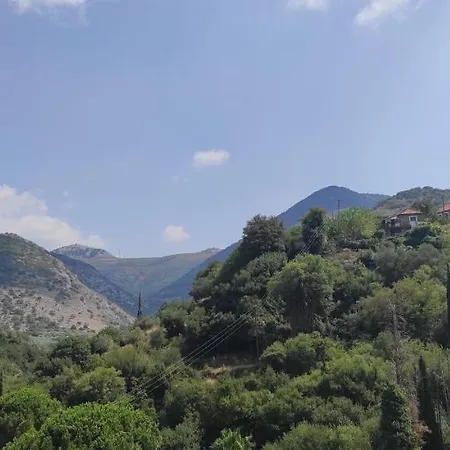 Polly Fournarou Tower-house Ferienhaus Milea (Messenia)