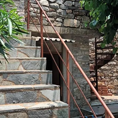 Ferienhaus Polly Fournarou Tower-house Milea (Messenia)