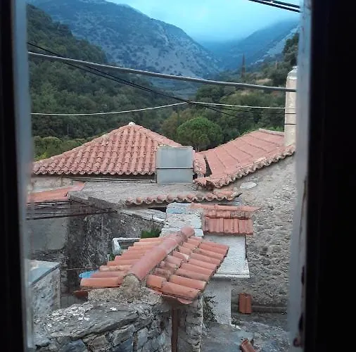 Polly Fournarou Tower-house Ferienhaus Milea (Messenia)