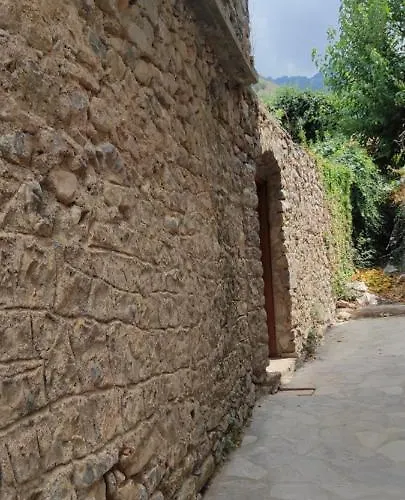 Polly Fournarou Tower-house * Milea (Messenia)