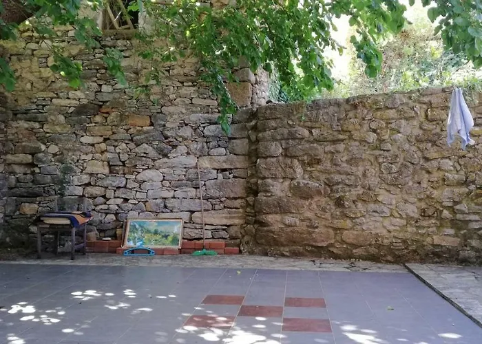 Polly Fournarou Tower-house Holiday home *